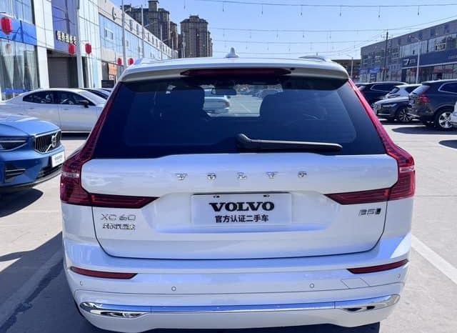 
								Volvo XC60, 2023 full									