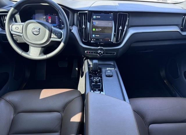
								Volvo XC60, 2023 full									