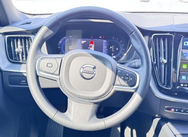 
								Volvo XC60, 2023 full									