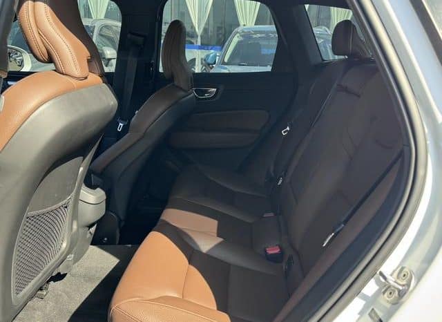
								Volvo XC60, 2023 full									