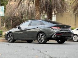 
										Hyundai Elantra (VII), 2023 full									