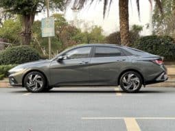 
										Hyundai Elantra (VII), 2023 full									