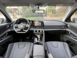 
										Hyundai Elantra (VII), 2023 full									
