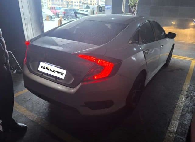 
								Honda Civic, 2020 full									
