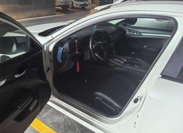 
								Honda Civic, 2020 full									