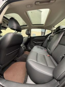 
										Nissan Altima (VI), 2021 full									