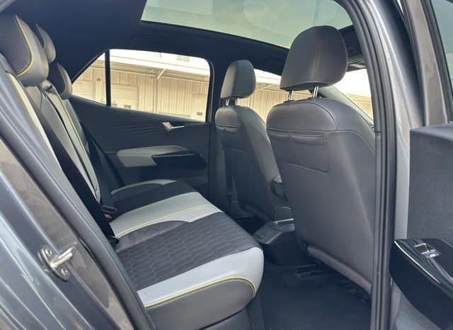 
								Volkswagen ID.3, 2022 full									