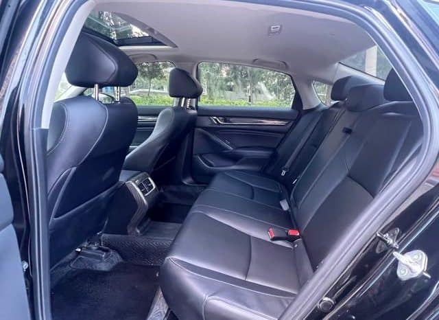 
								Honda Accord, 2020 full									