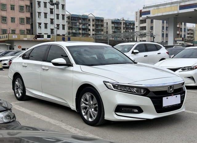 
								Honda Accord, 2020 full									