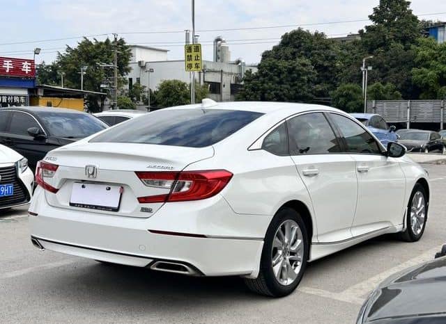 
								Honda Accord, 2020 full									