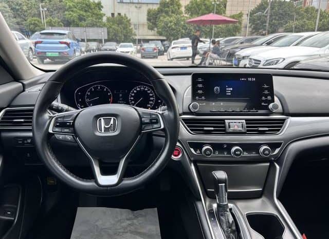 
								Honda Accord, 2020 full									