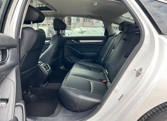 
								Honda Accord, 2020 full									