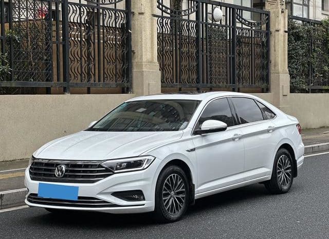 67d82d5a0f5cd Volkswagen Jetta, 2020