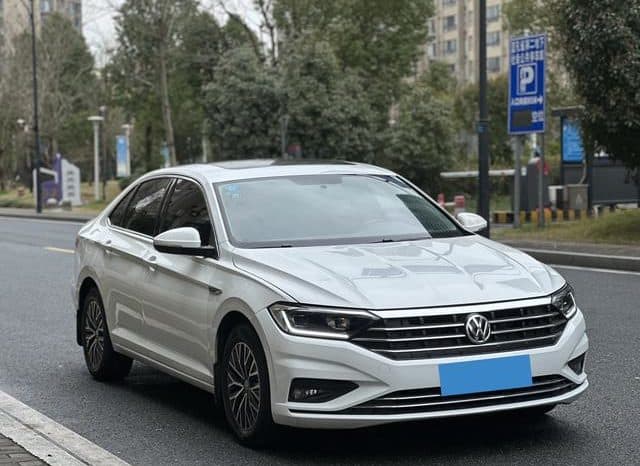 
								Volkswagen Jetta, 2020 full									