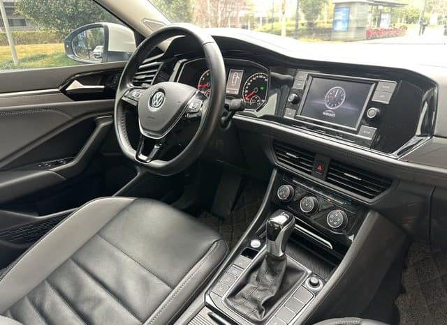 
								Volkswagen Jetta, 2020 full									