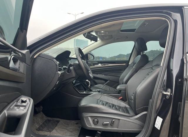 
								Volkswagen Passat, 2021 full									