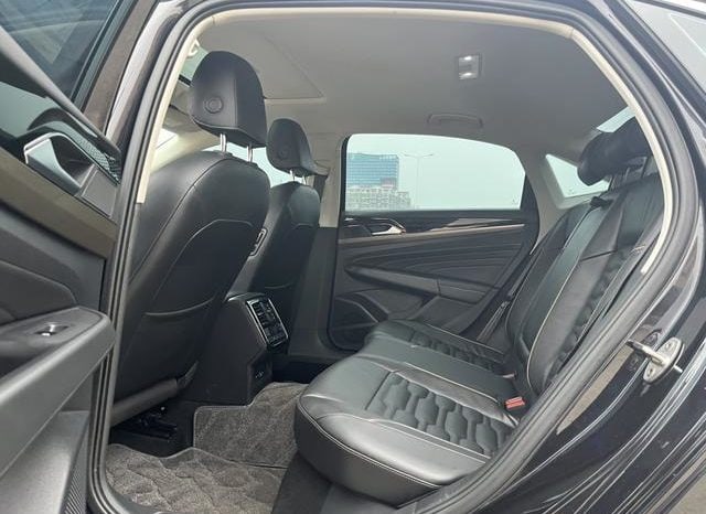 
								Volkswagen Passat, 2021 full									