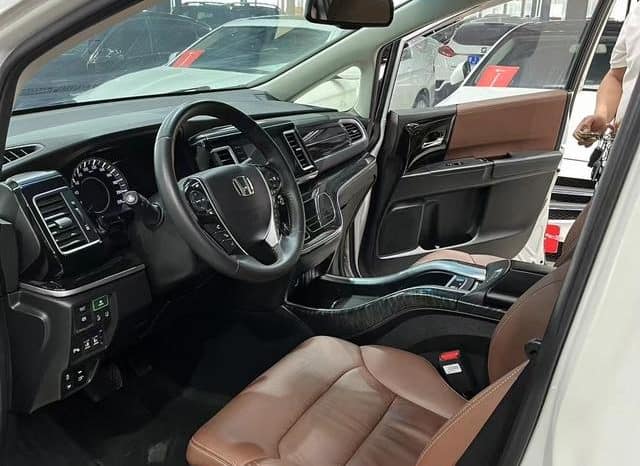
								Honda Elysion, 2020 full									