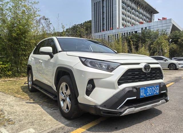 
								Toyota RAV4 (IV), 2021 full									