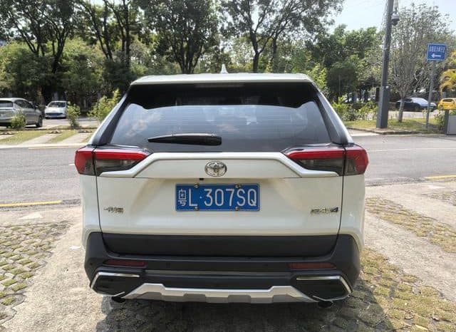 
								Toyota RAV4 (IV), 2021 full									