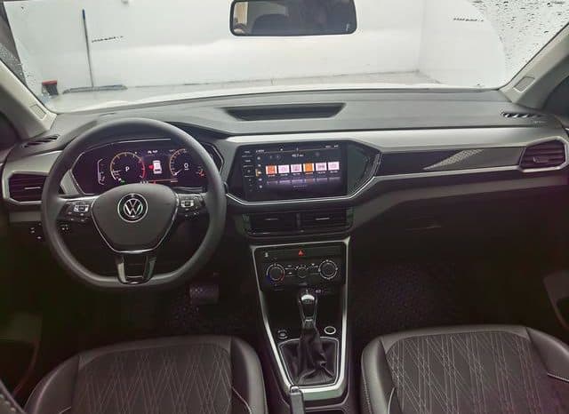 
								Volkswagen T-Cross, 2022 full									