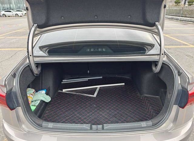 
								Volkswagen Bora, 2022 full									