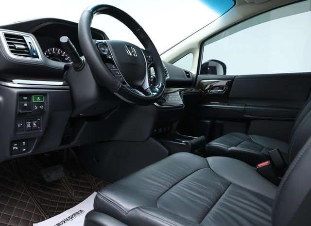 
								Honda Odyssey, 2021 full									