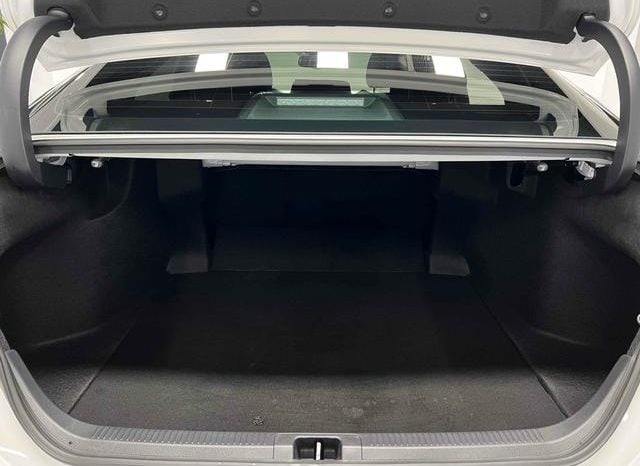 
								Toyota Camry, 2023 full									