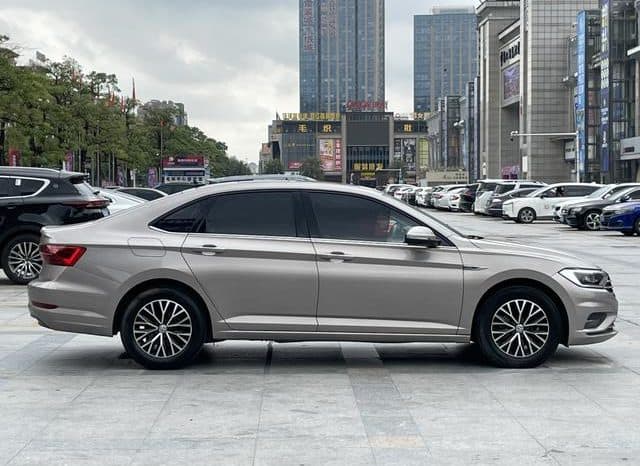 
								Volkswagen Jetta, 2021 full									