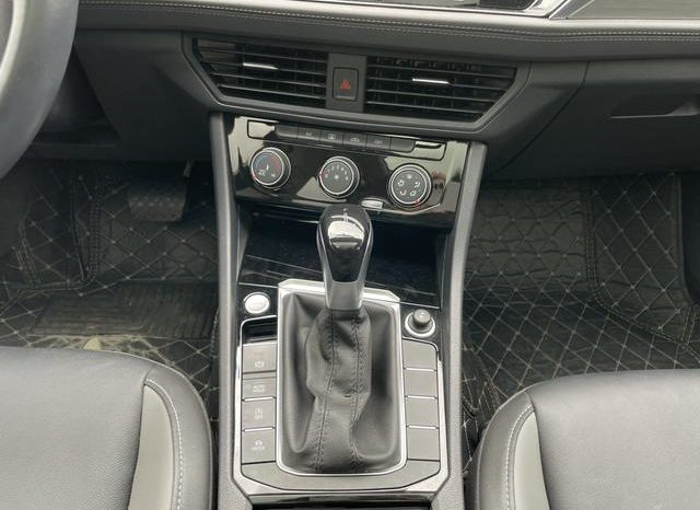 
								Volkswagen Jetta, 2021 full									
