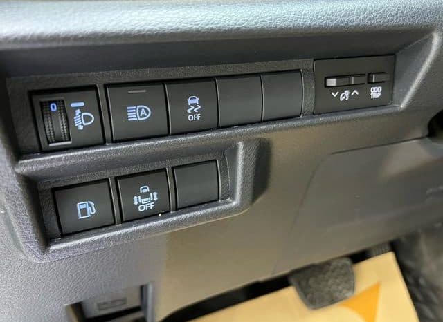 
								Toyota Sienna, 2022 full									