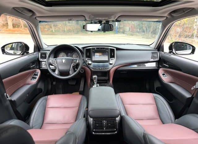 
								Toyota Crown, 2020 full									