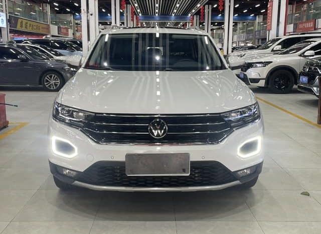 
								Volkswagen T-Roc, 2022 full									