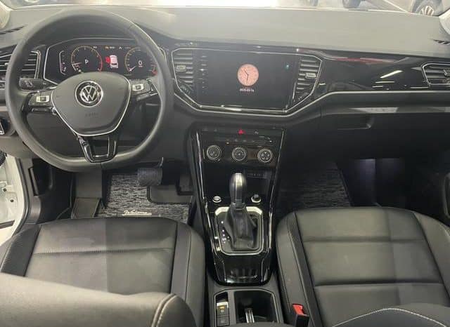 
								Volkswagen T-Roc, 2022 full									