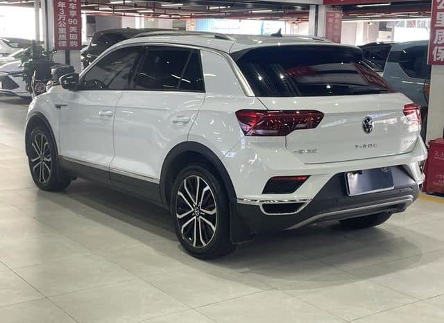 
								Volkswagen T-Roc, 2022 full									