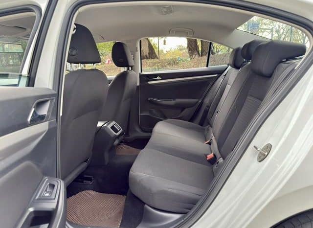 
								Volkswagen Bora, 2021 full									