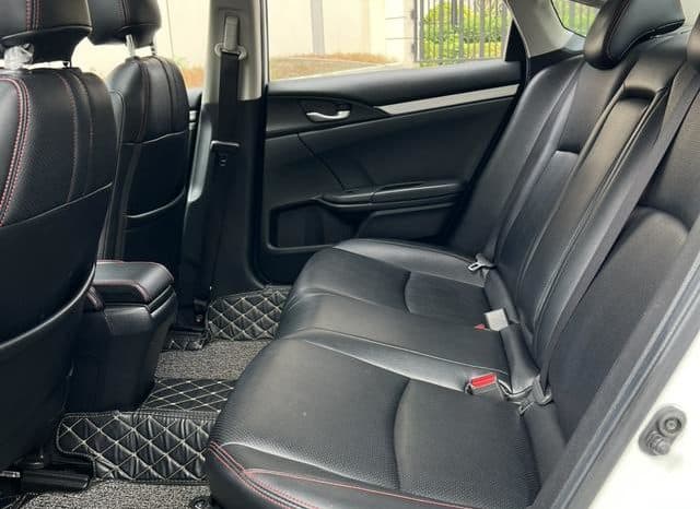 
								Honda Civic, 2020 full									