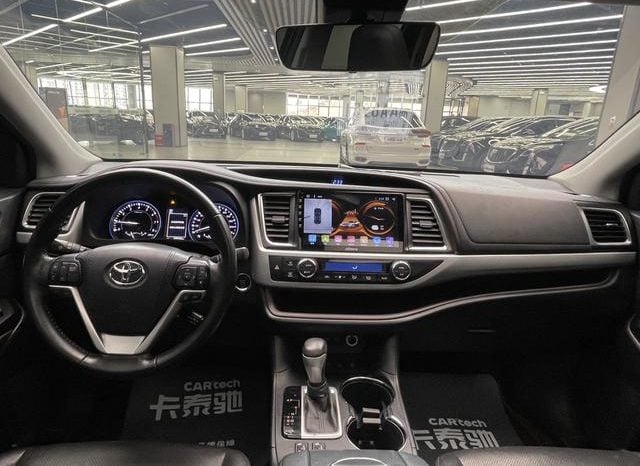
								Toyota Highlander (III), 2021 full									