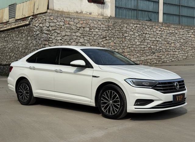 
								Volkswagen Jetta, 2020 full									