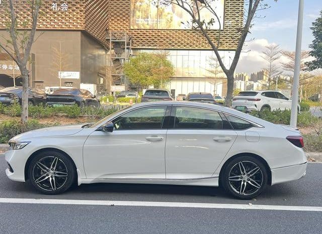 
								Honda Accord, 2022 full									