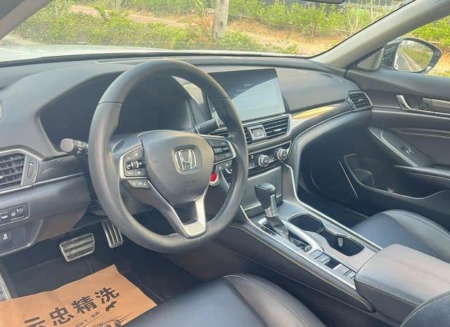 
								Honda Accord, 2022 full									