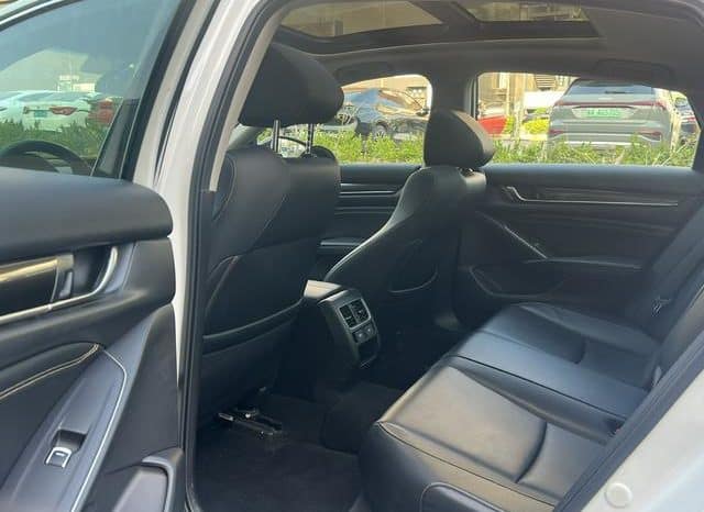 
								Honda Accord, 2022 full									