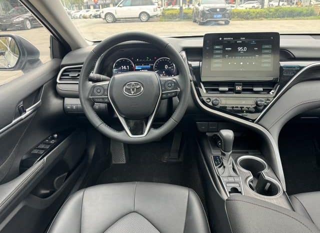 
								Toyota Camry, 2022 full									