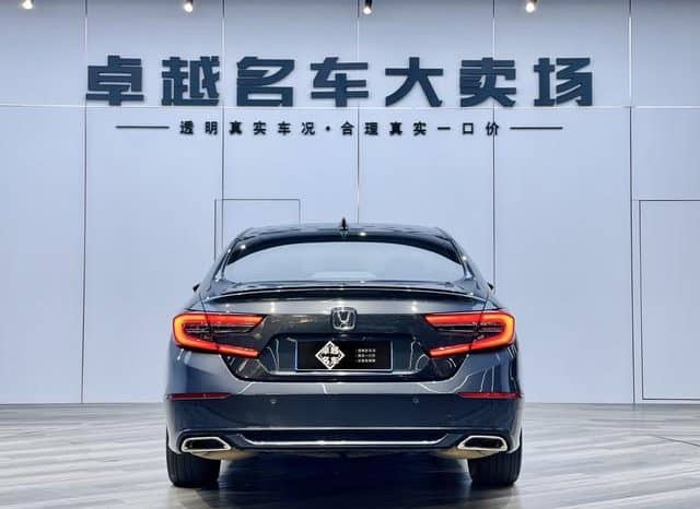 
								Honda Accord, 2022 full									