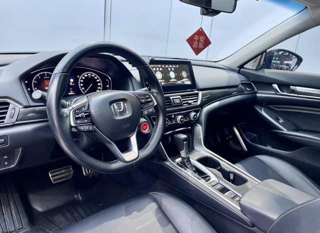 
								Honda Accord, 2022 full									