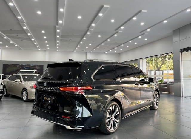 
								Toyota Granvia, 2023 full									