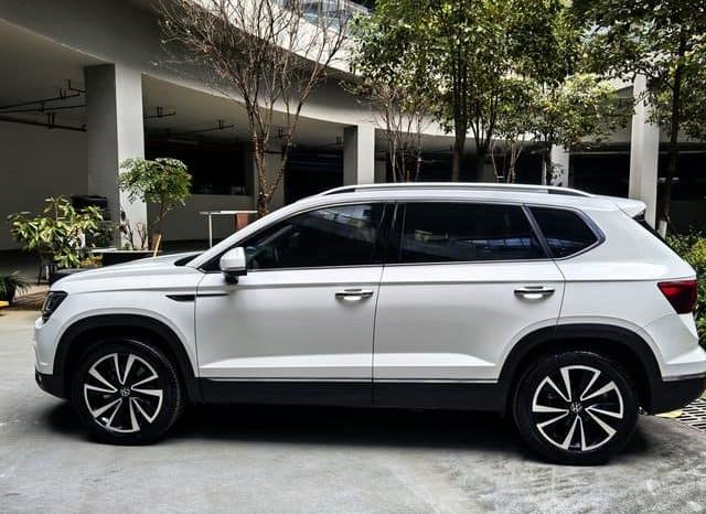 
								Volkswagen Tharu, 2023 full									