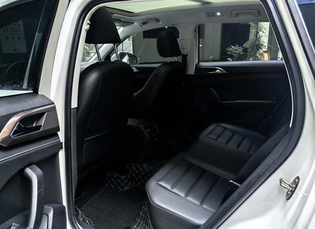 
								Volkswagen Tharu, 2023 full									