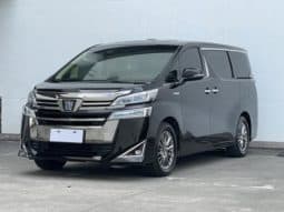 67d85e8b6f4d8 Toyota Vellfire, 2022