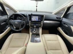 
										Toyota Vellfire, 2022 full									